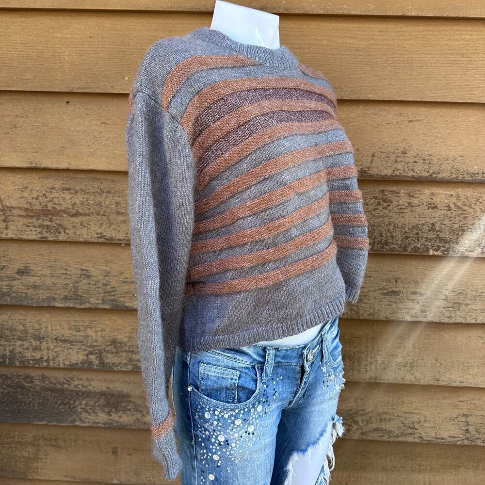 Mystree Womens Wide Cropped Striped Sweater Size S Gray & Copper Long Sleeves Kn - Picture 4 of 9
